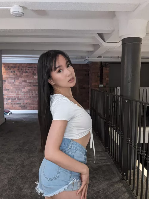 I can give you all that you deserve before your partner comes home x