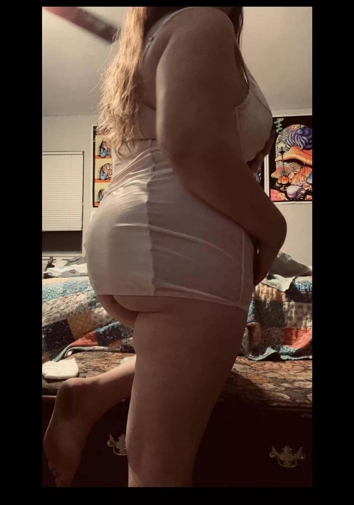 I hate being horny all the time 🥺