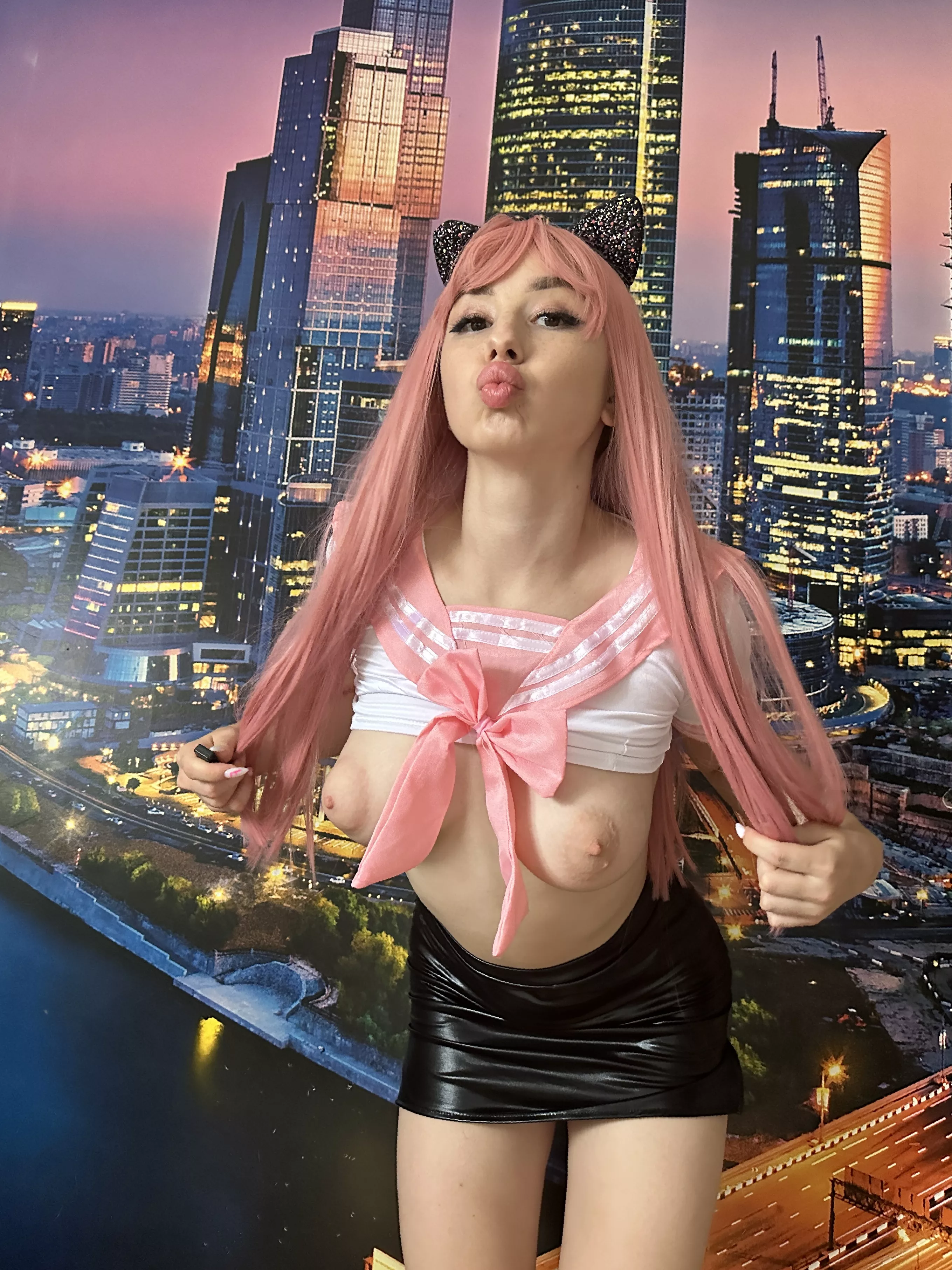 Looking for a sexy feline adventure? Let's prowl!