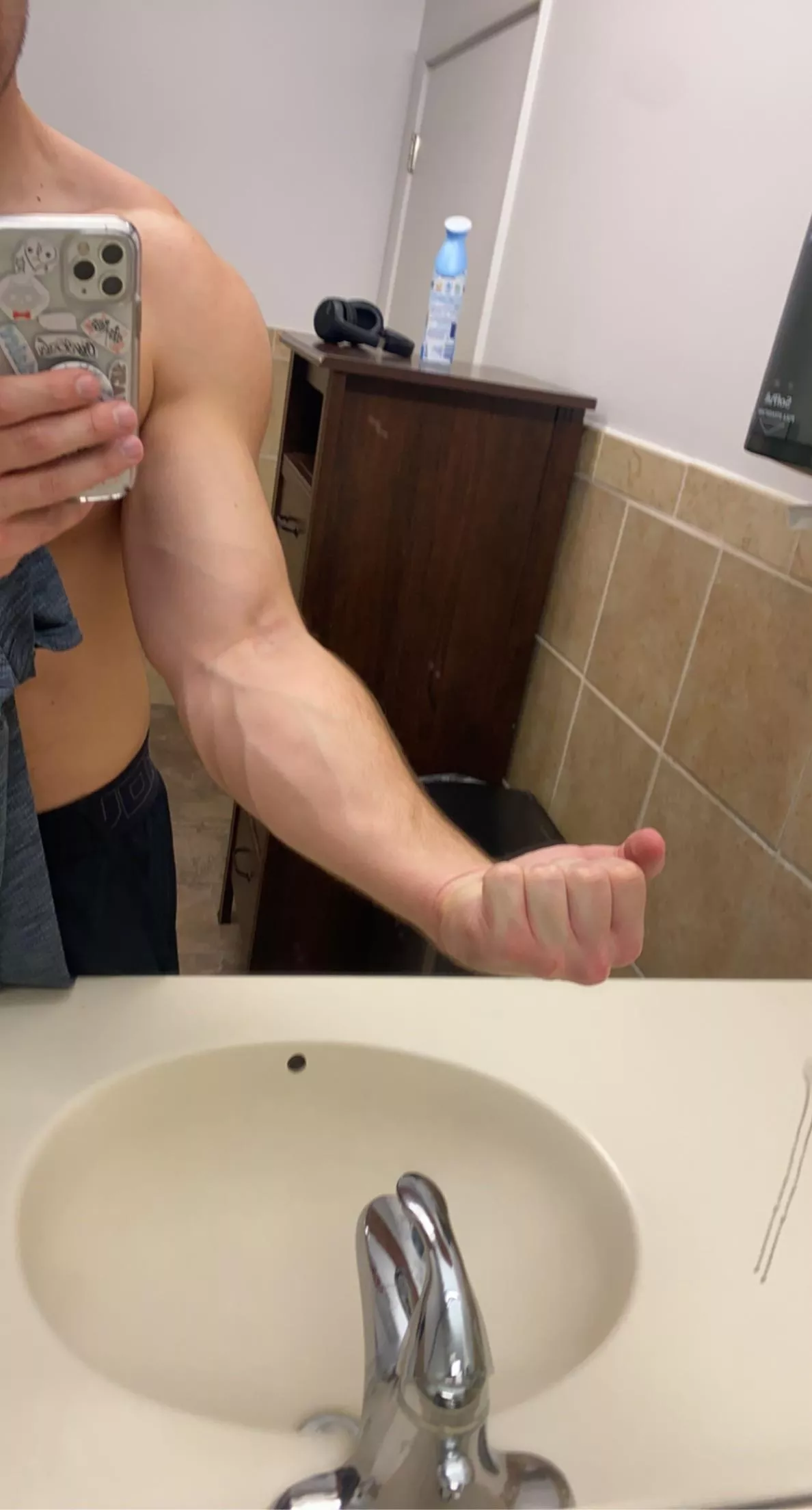 low how my veins pop