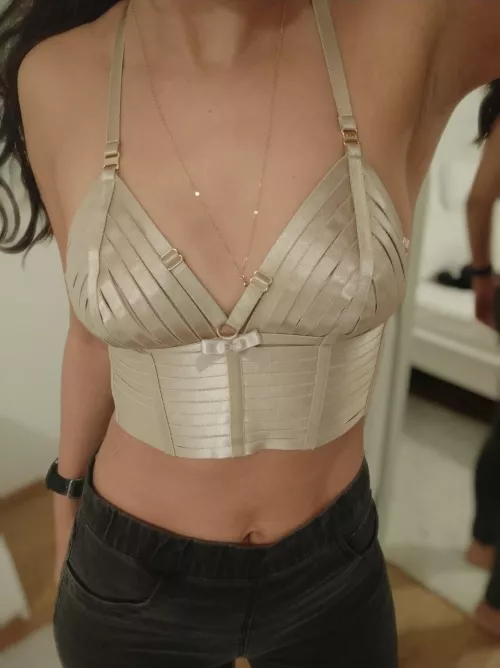 Ready for our date - wearing Bordelle 🥂