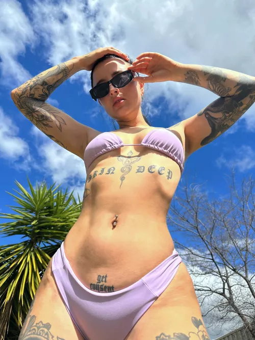 Tongue me and tell me how i taste