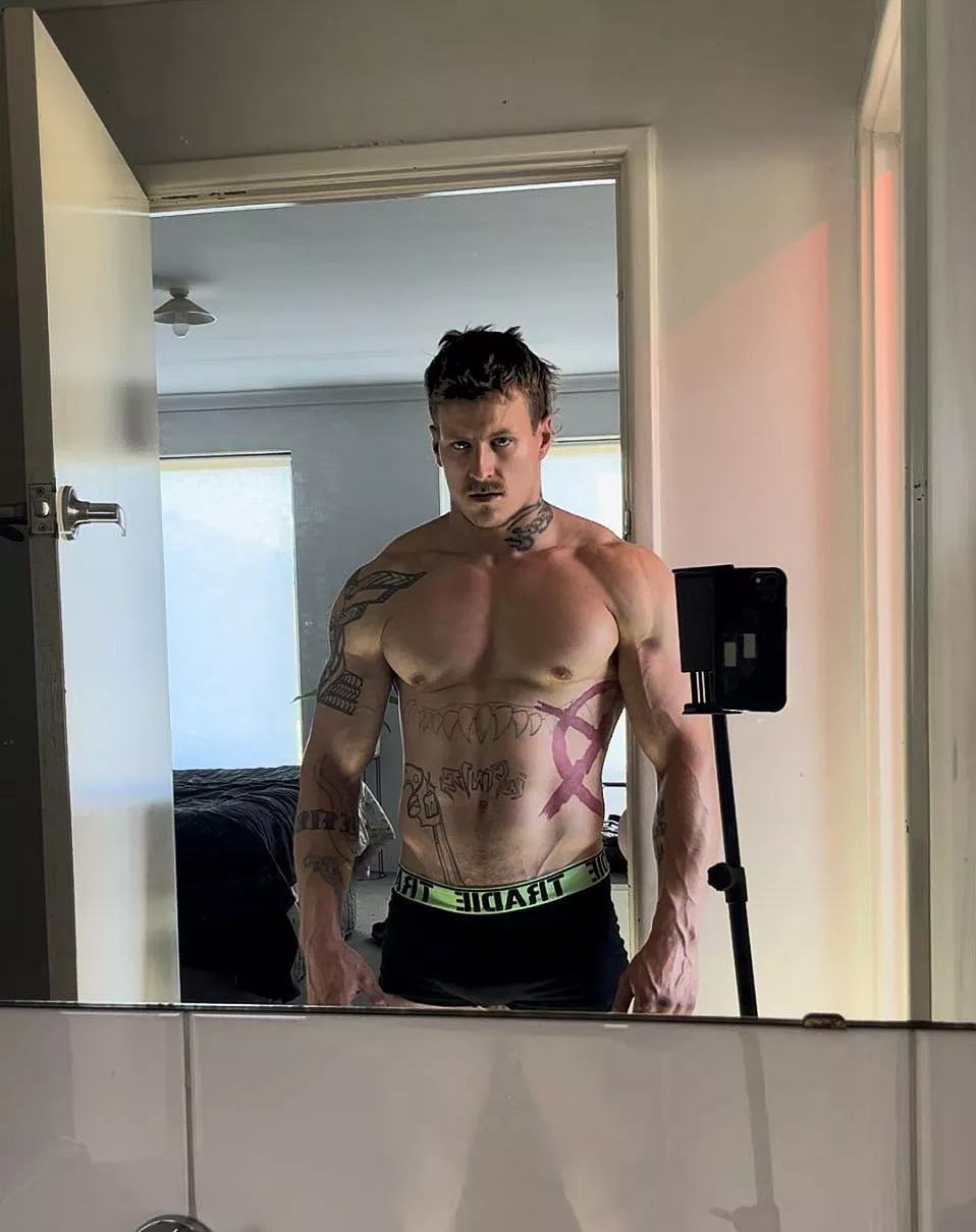 You looking at me? ;)