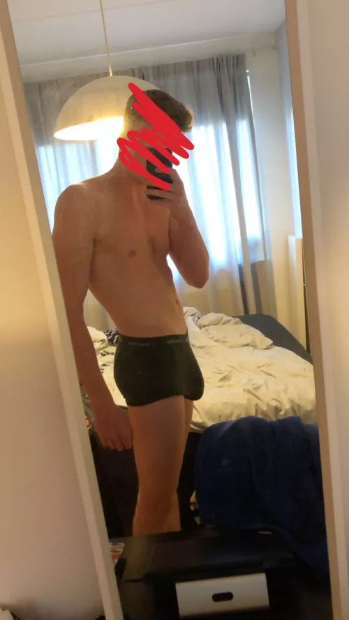 6’7 here, first ever post so a bit shy