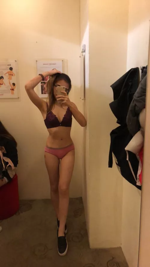 Asian Girl (26) IUTR