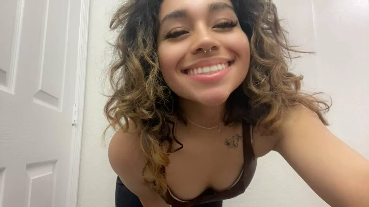 can i be your stress reliever? our little secret🤭