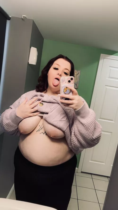 i felt naughty at work 🤭