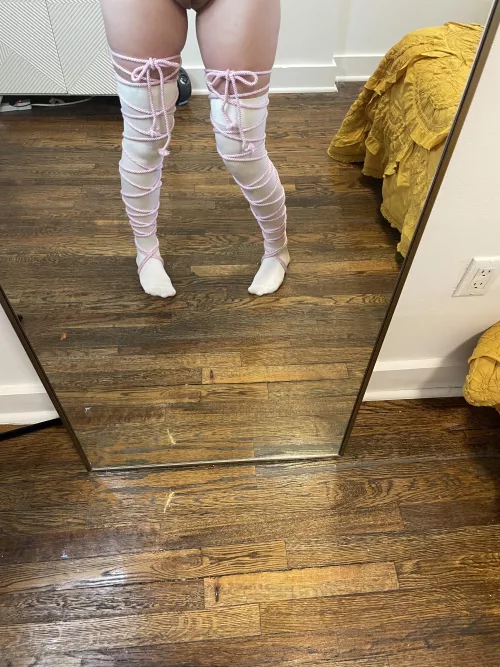 I made some rope laces for my thigh highs