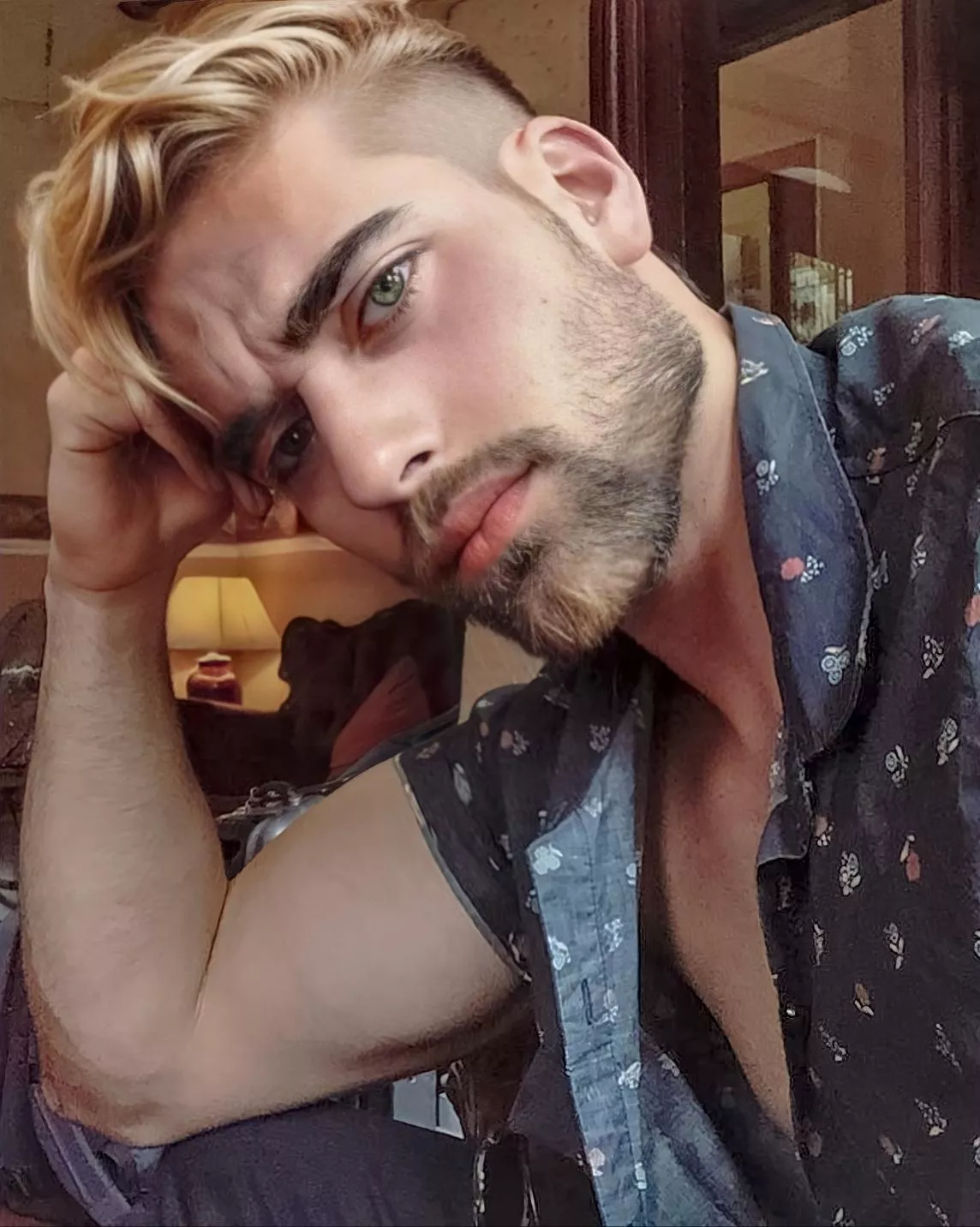 I regret dying my hair. I look like a fckboy. I'll post a pic before I hack it all away. 😂 So I'm only 99.4566838573355774423676888300381258996668482% feeling good about myself.