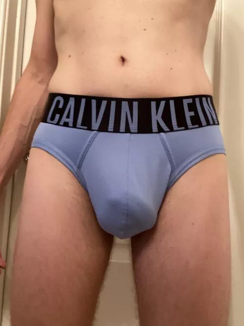 Iffy about giant waistbands