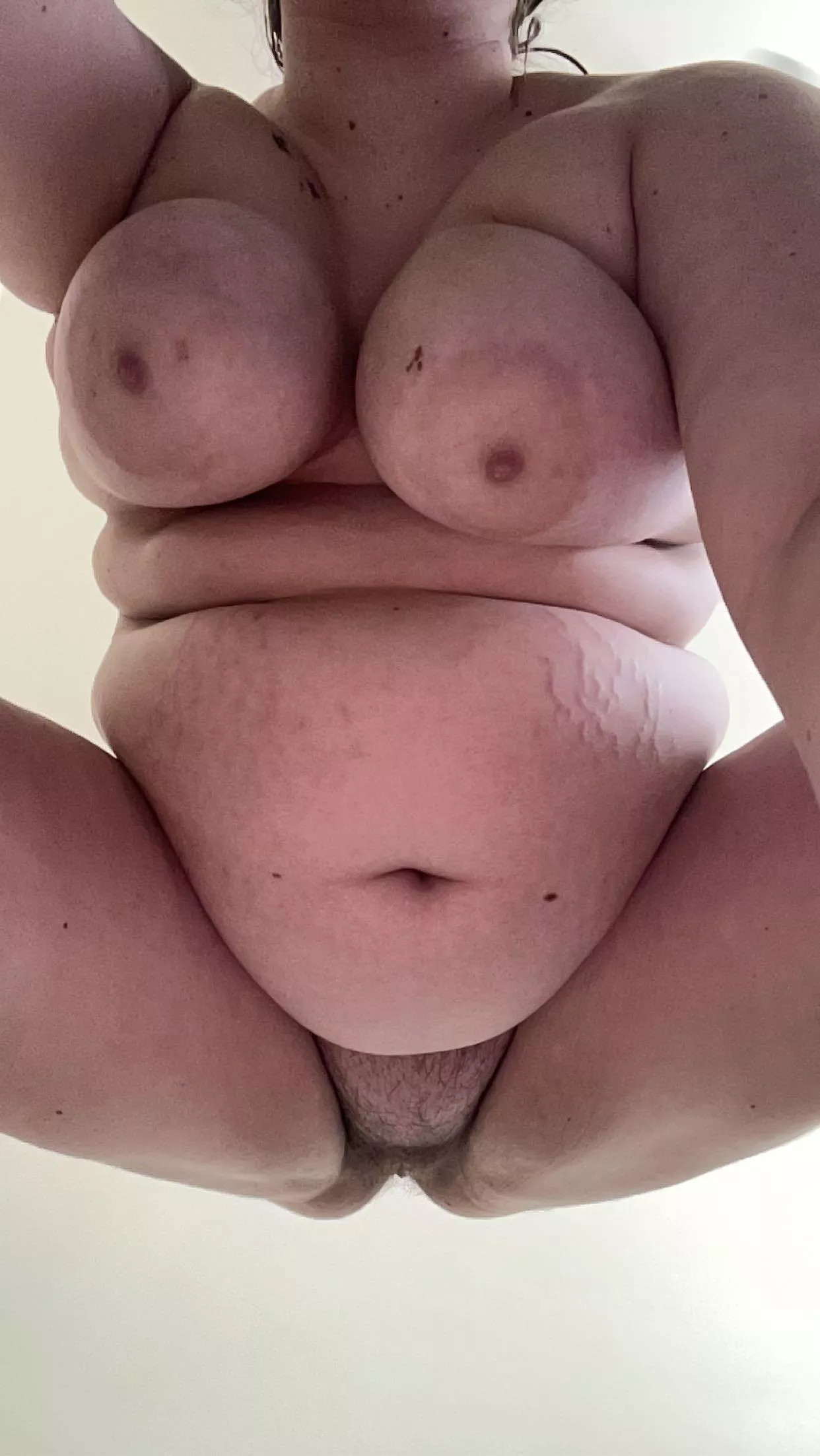 It turns me on so much knowing guys are jerking off to me 🥰🥰