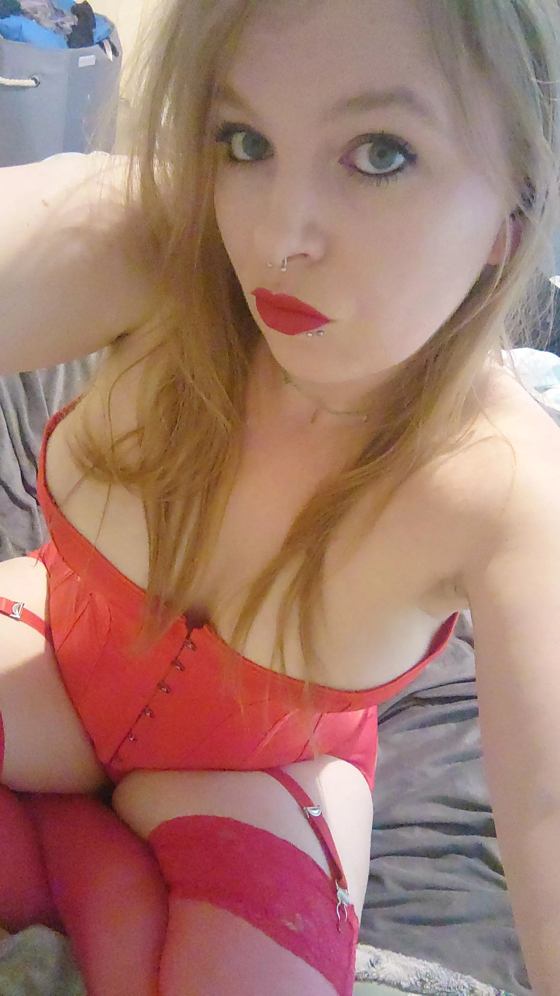 Loving the red ♥️