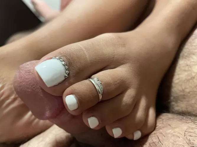 My white toes make him cum fast
