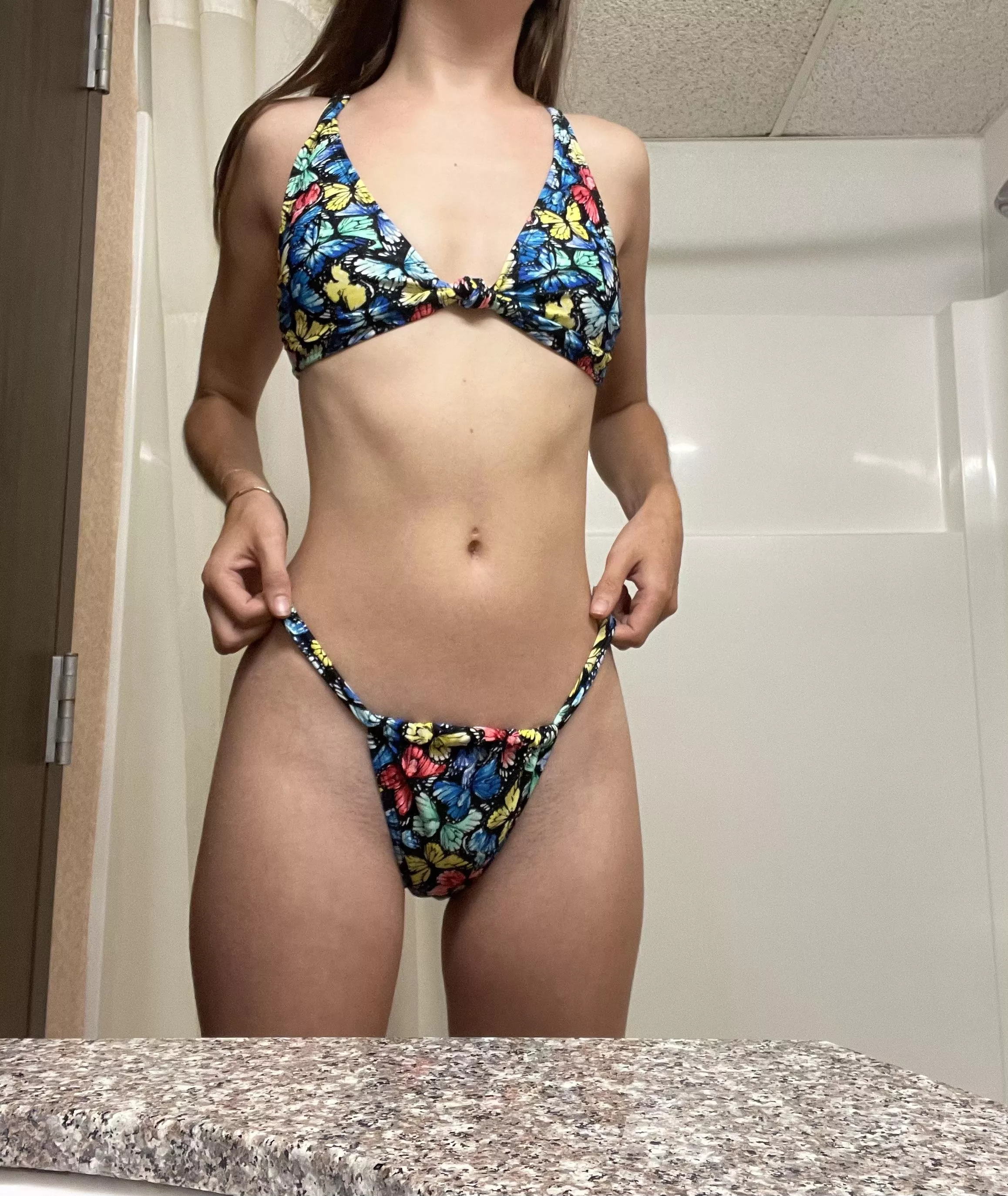 Nothing is off limits in a hotel bathroom 🤭