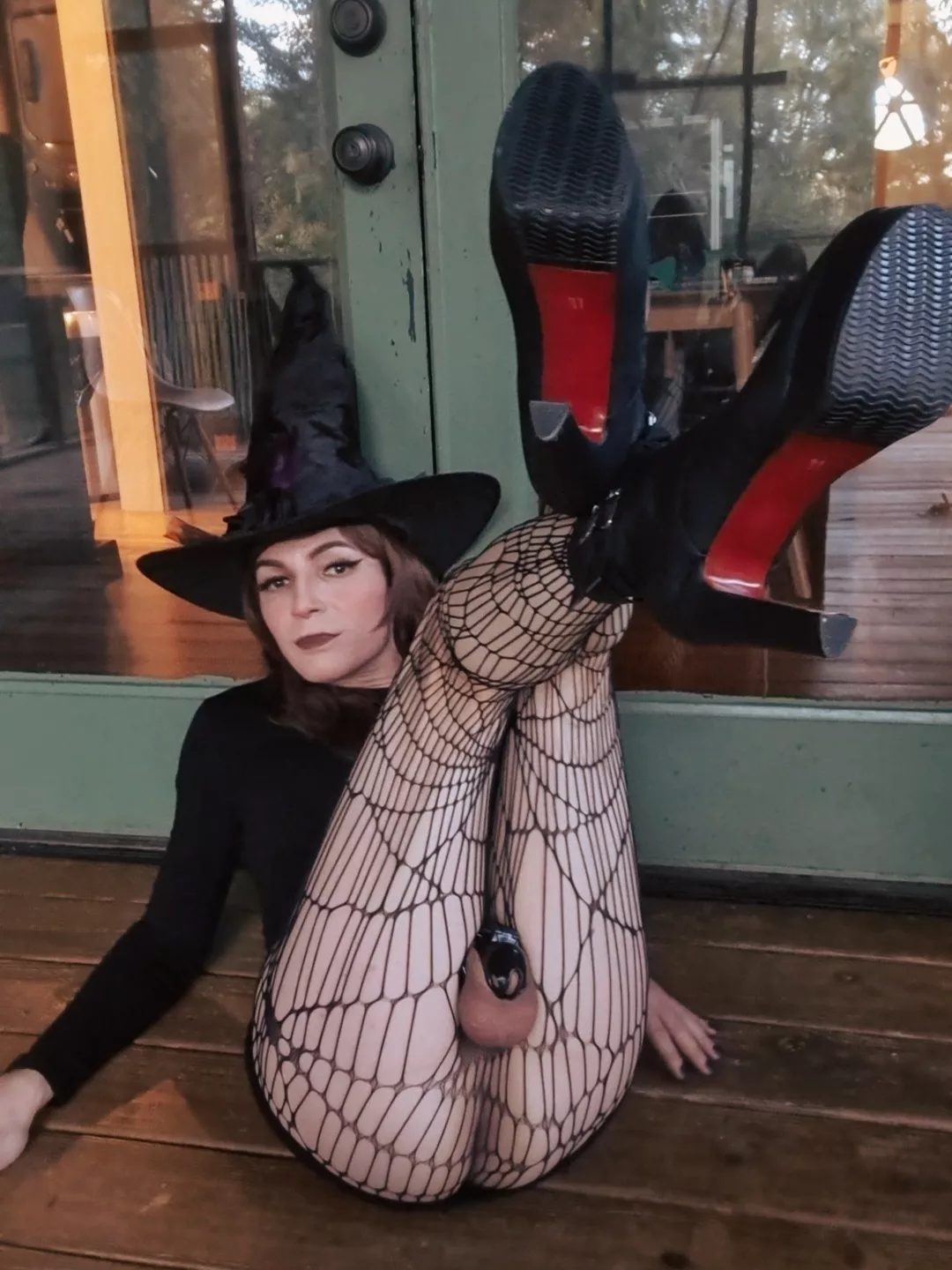 She's a witch! Bang her!