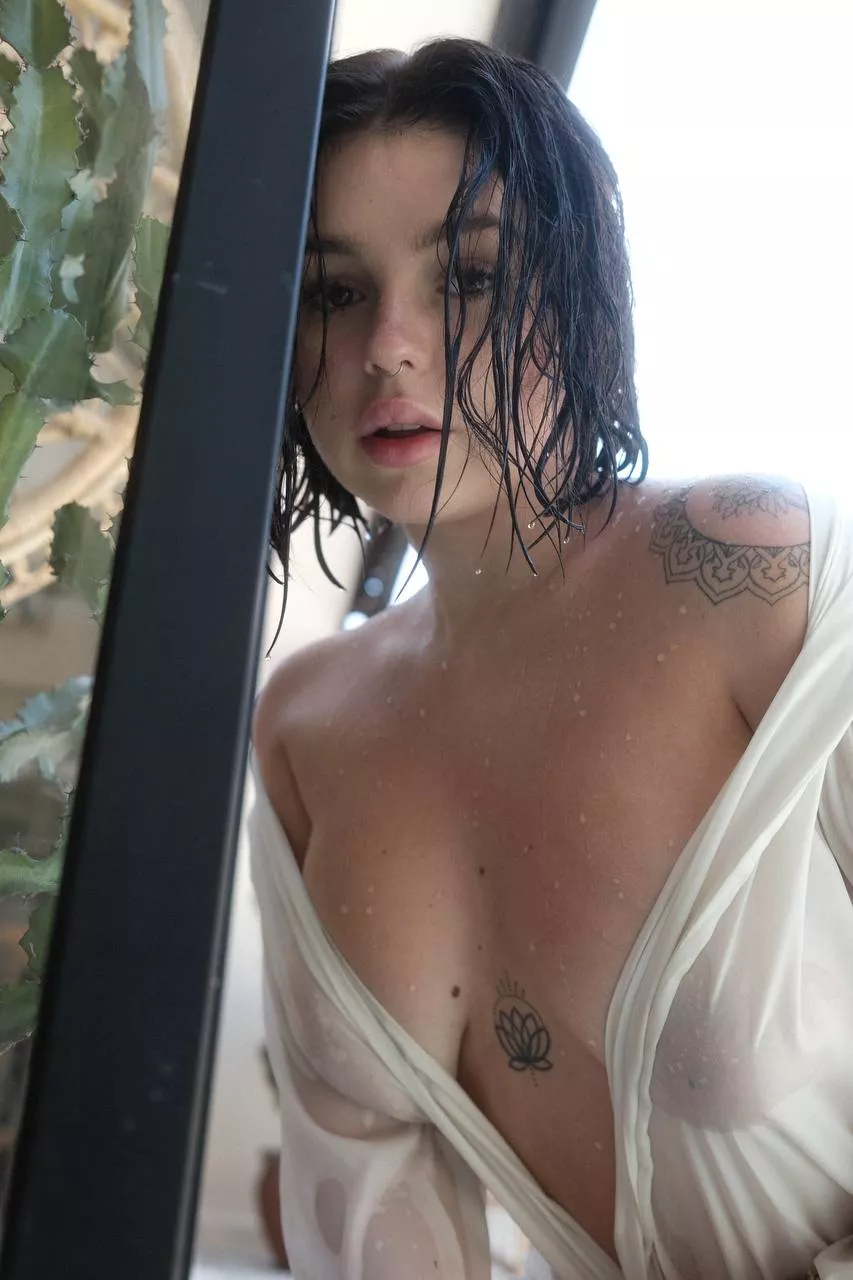 So cute and hot at the same time