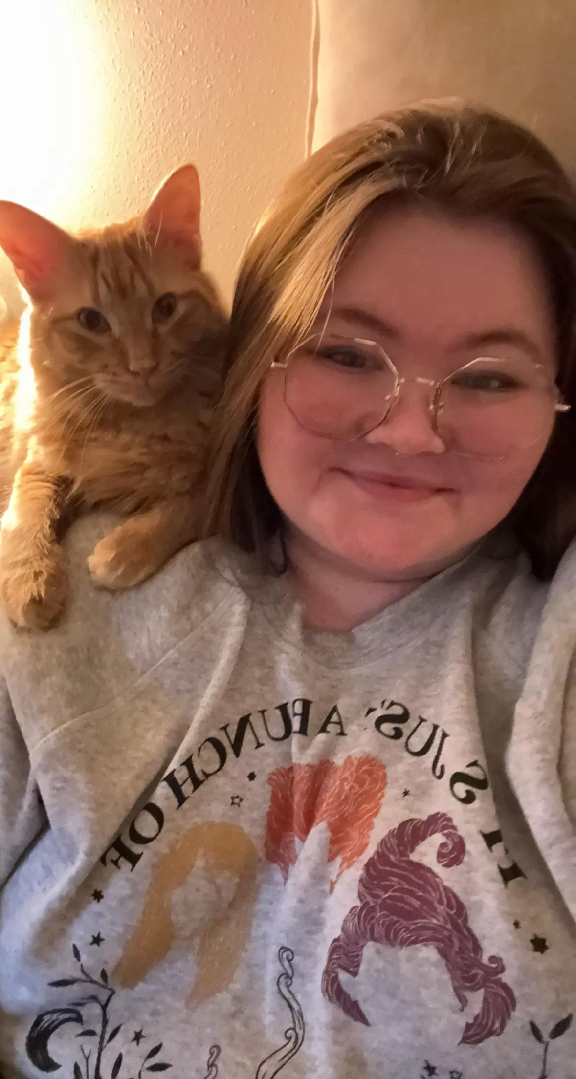 Spending the day watching spooky movies with my boi. What’s your favorite Halloween movie?