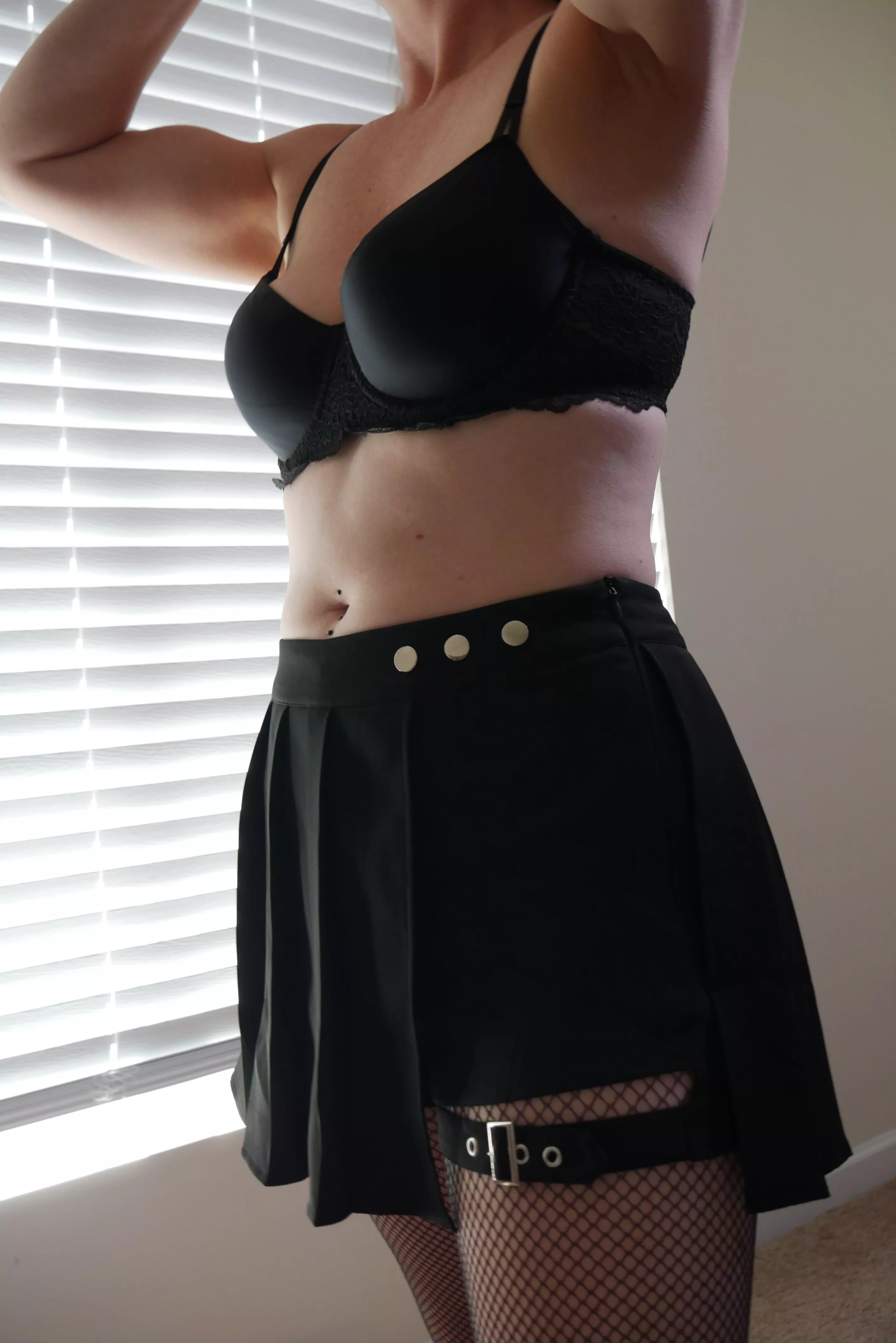 Wanna smell before I shower?