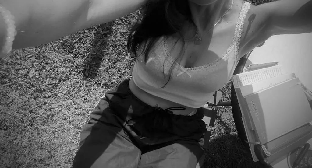 Would you notice me in my white croptop when you would walk past me on the street?