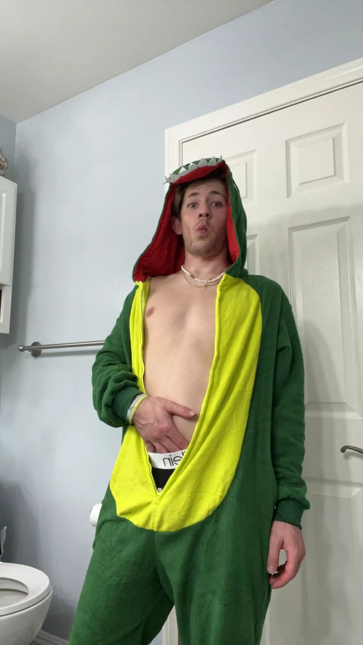 Anyone wanna take the rest off?