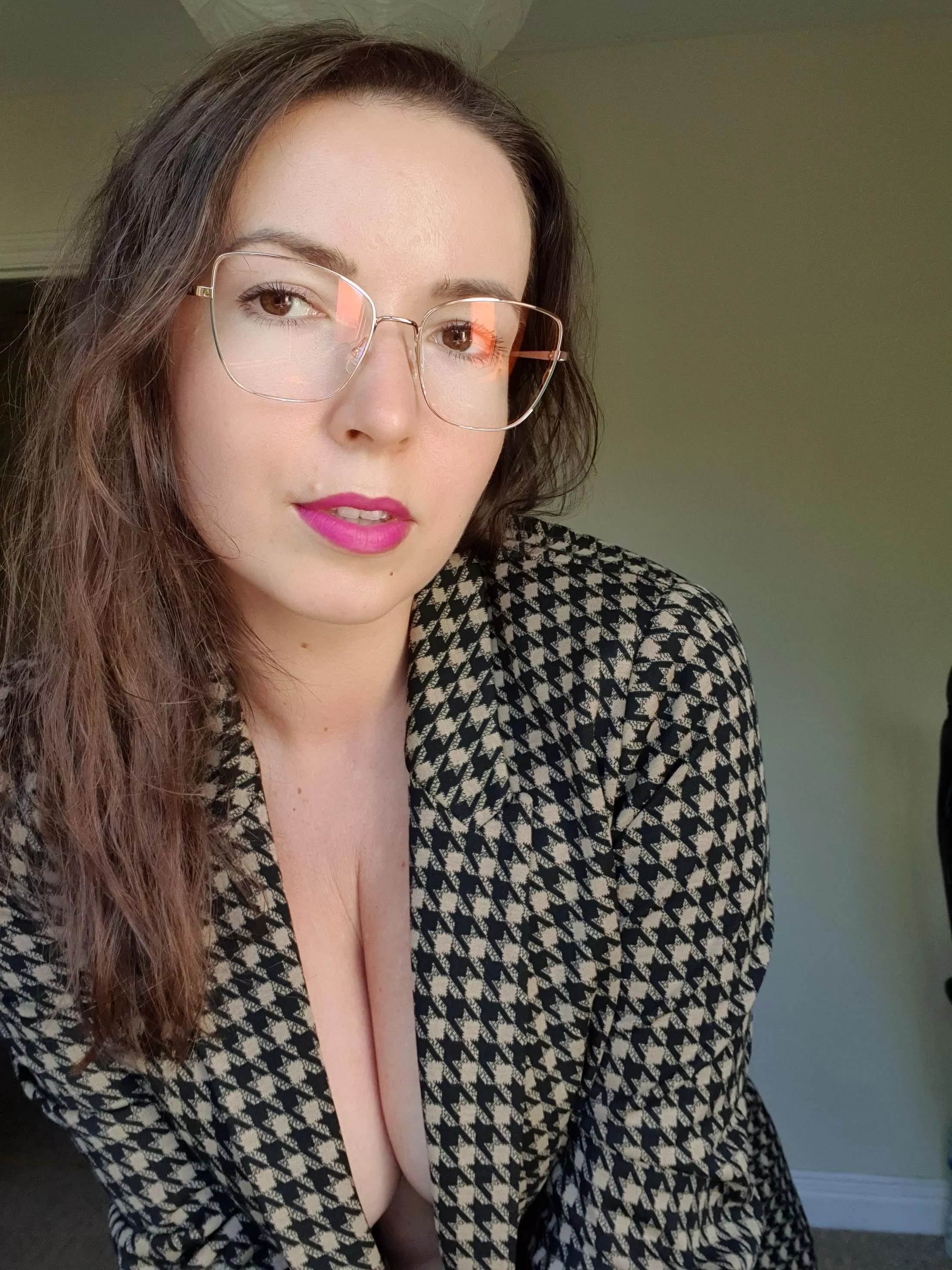 Can I be your naughty secretary? 😏