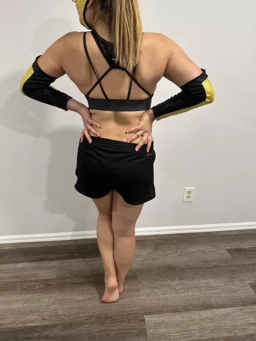 [f] Here is a Sneak Peek at one of my Halloween Costumes 😏, what do you guys think?