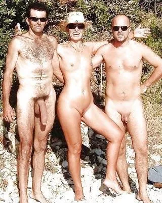 Guy on the left must be filling up Pussies like nobody’s business!