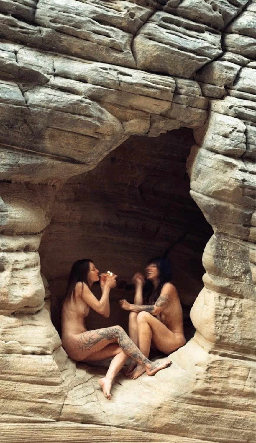 Hot girl stoner shit ✨