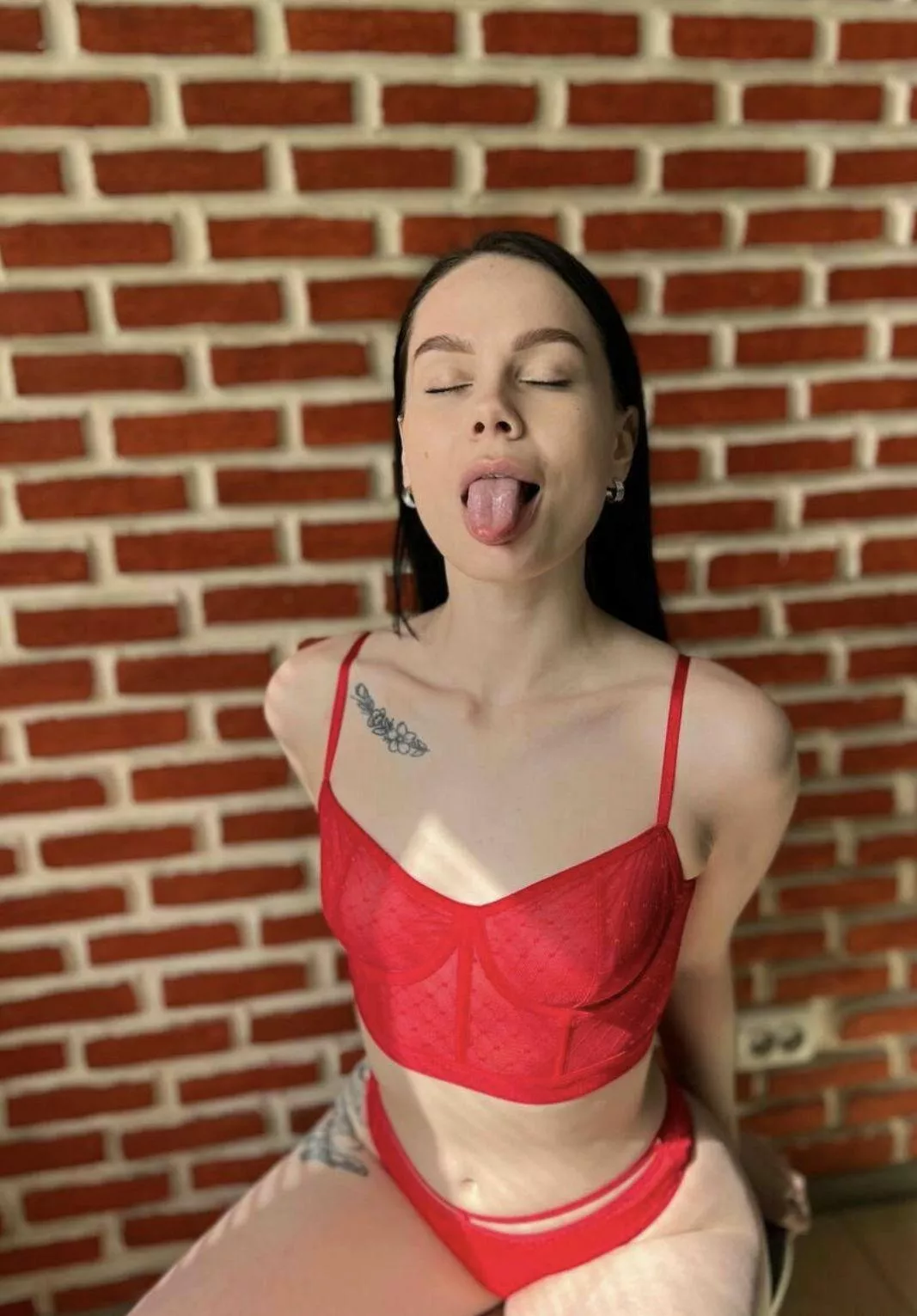 I open my mouth only for business