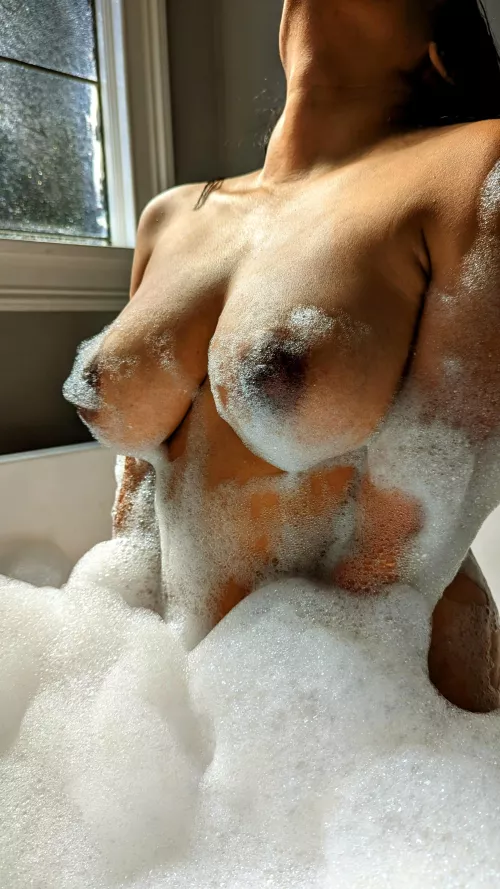 I wish I was riding a BWC under these bubbles