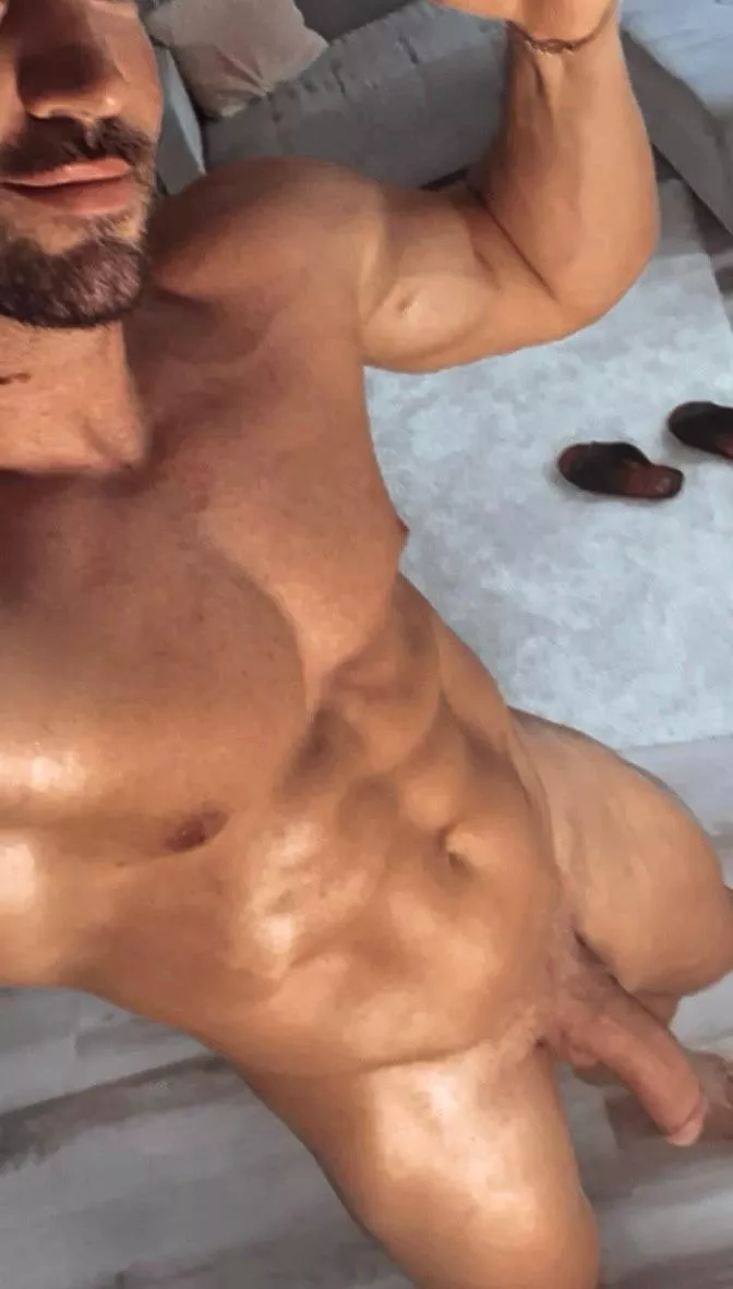 I’ll send a surprise to the first 40 to react and comment ‘me’