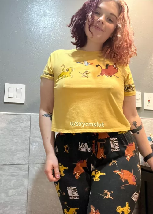 I’m horny and all I want is a cum stuffed pussy