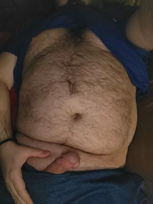 Lil guy peeking out of my shorts, anyone wanna take care of him?