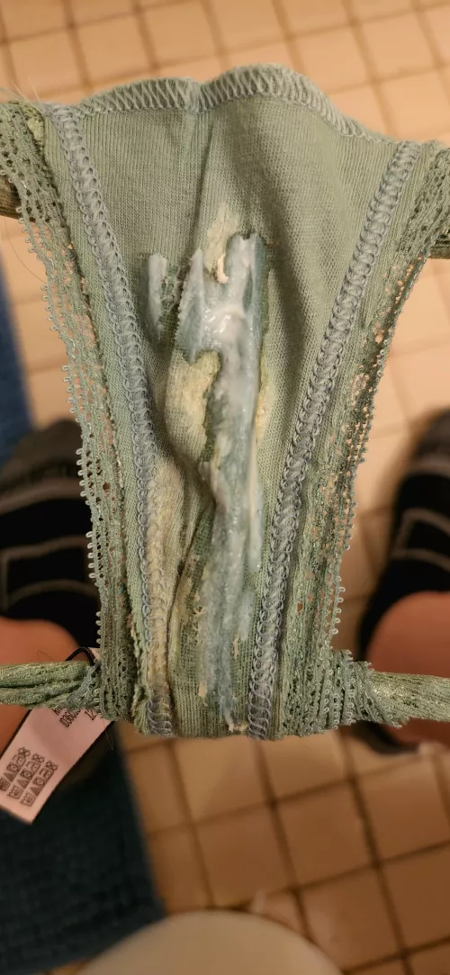 l'm baaaacckkk!! Work is over and l'm settled back into school, figured it's time to get back into things😋 Enjoy my all nighter panties