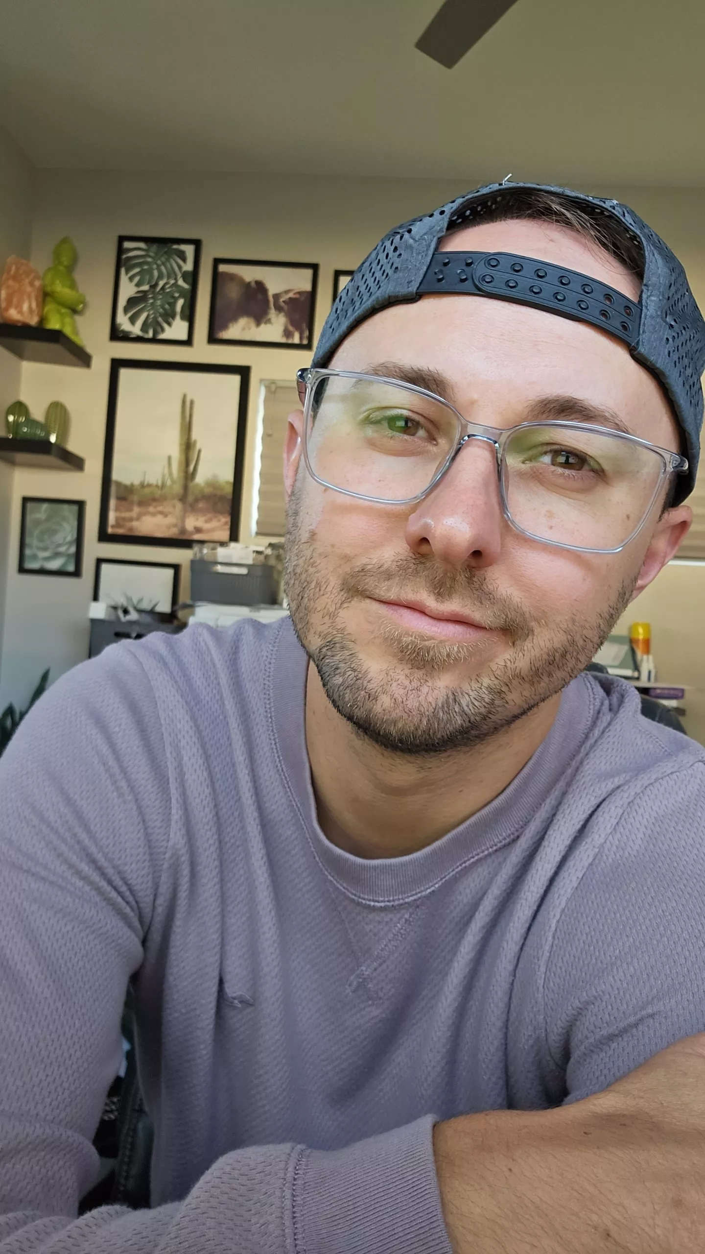 Monday chillin' Monday chillin'