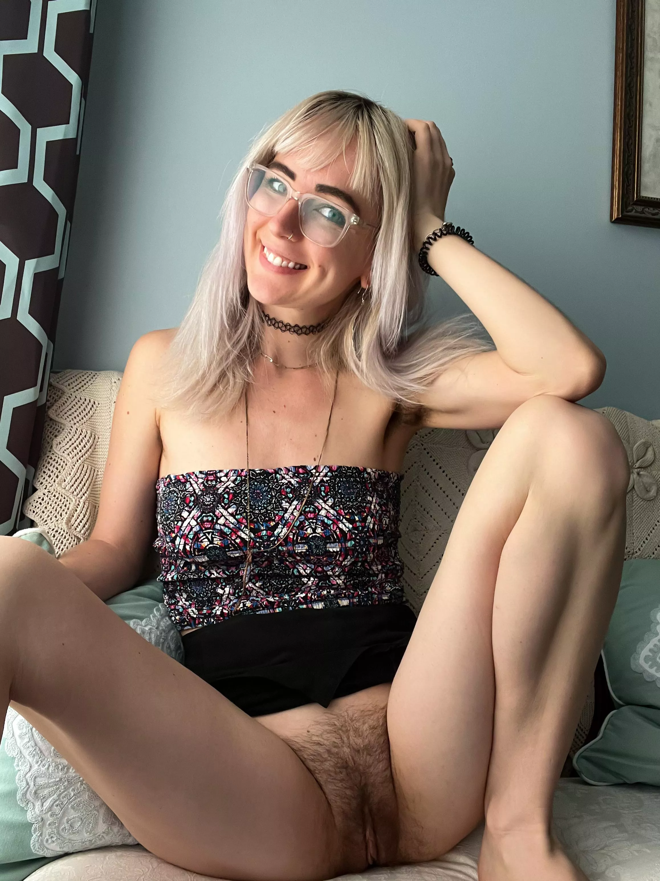 Perfectly hairy or too hairy, what do you think? ❤️