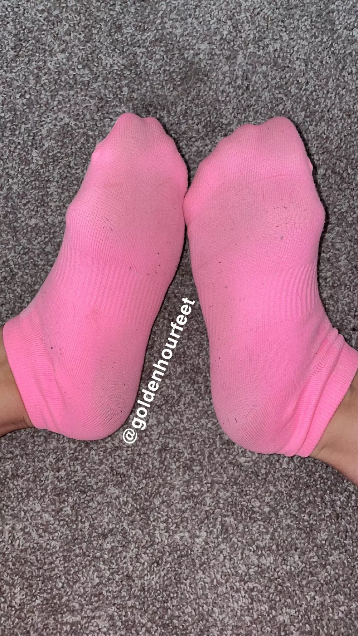 Prettiest socks I own🫶🏼💗