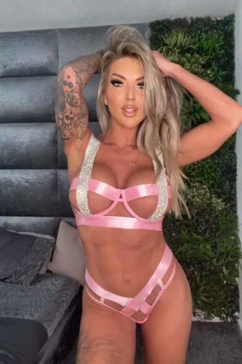 Say one word about my fit body.