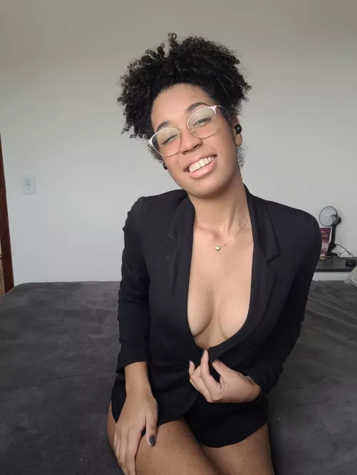 The perfect outfit to close the deal