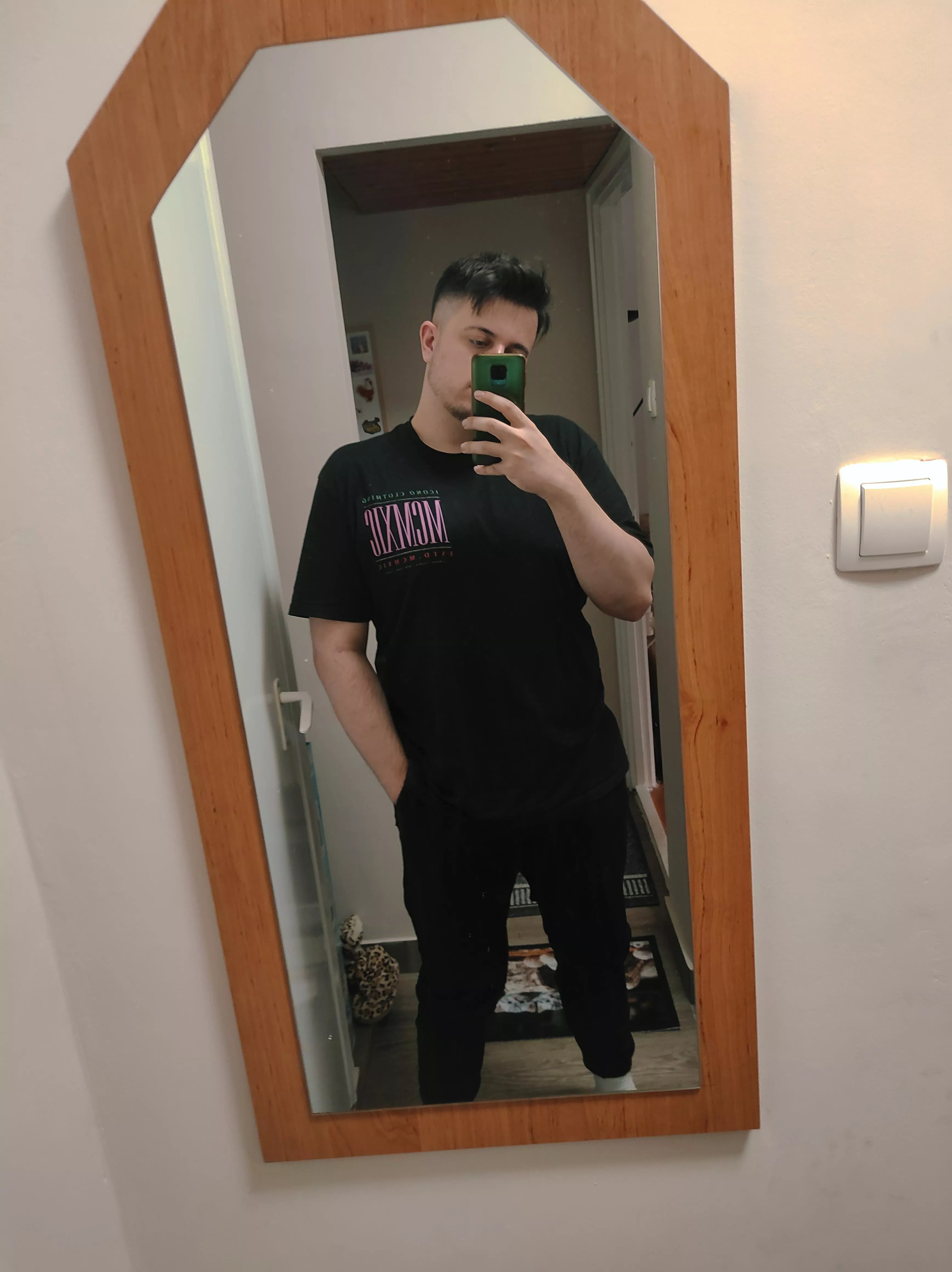 24 m looking for a muscular friend, I always wanted one so bad 24 m looking for a muscular friend, I always wanted one so bad