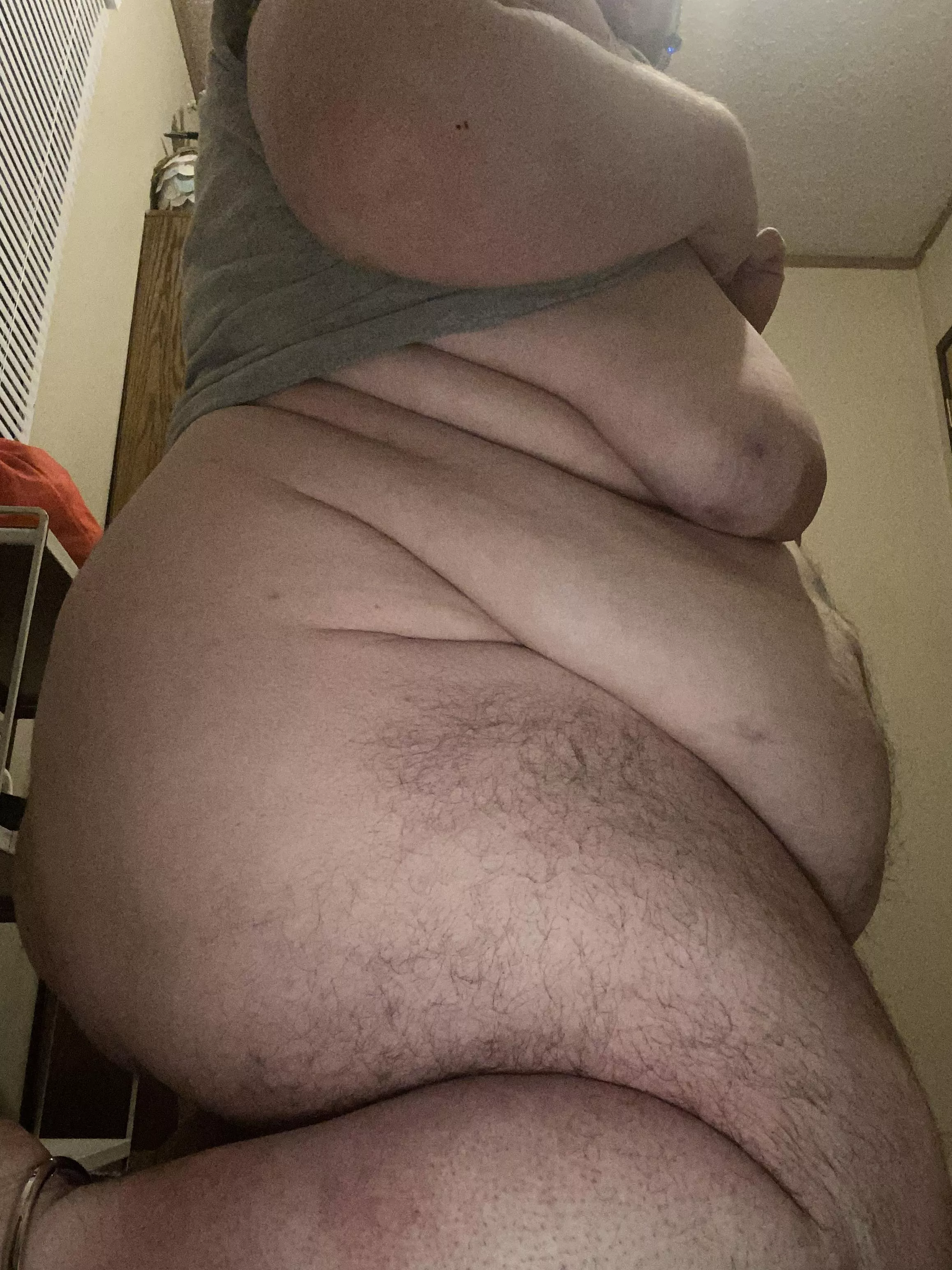 (26) Do I look good from the side?