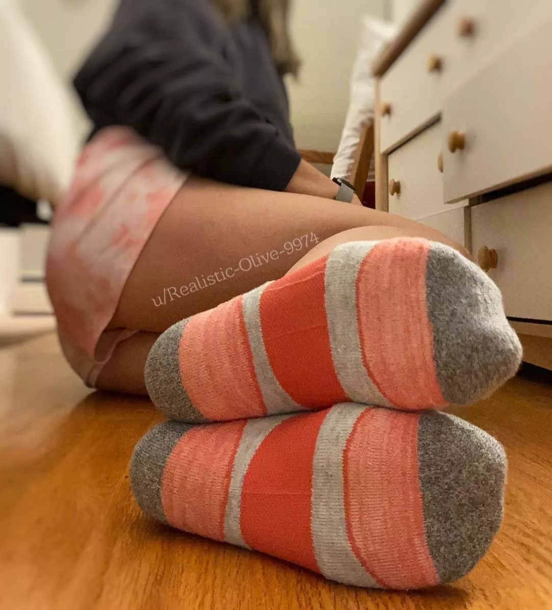 Are you going to be dreaming of my feet tonight?