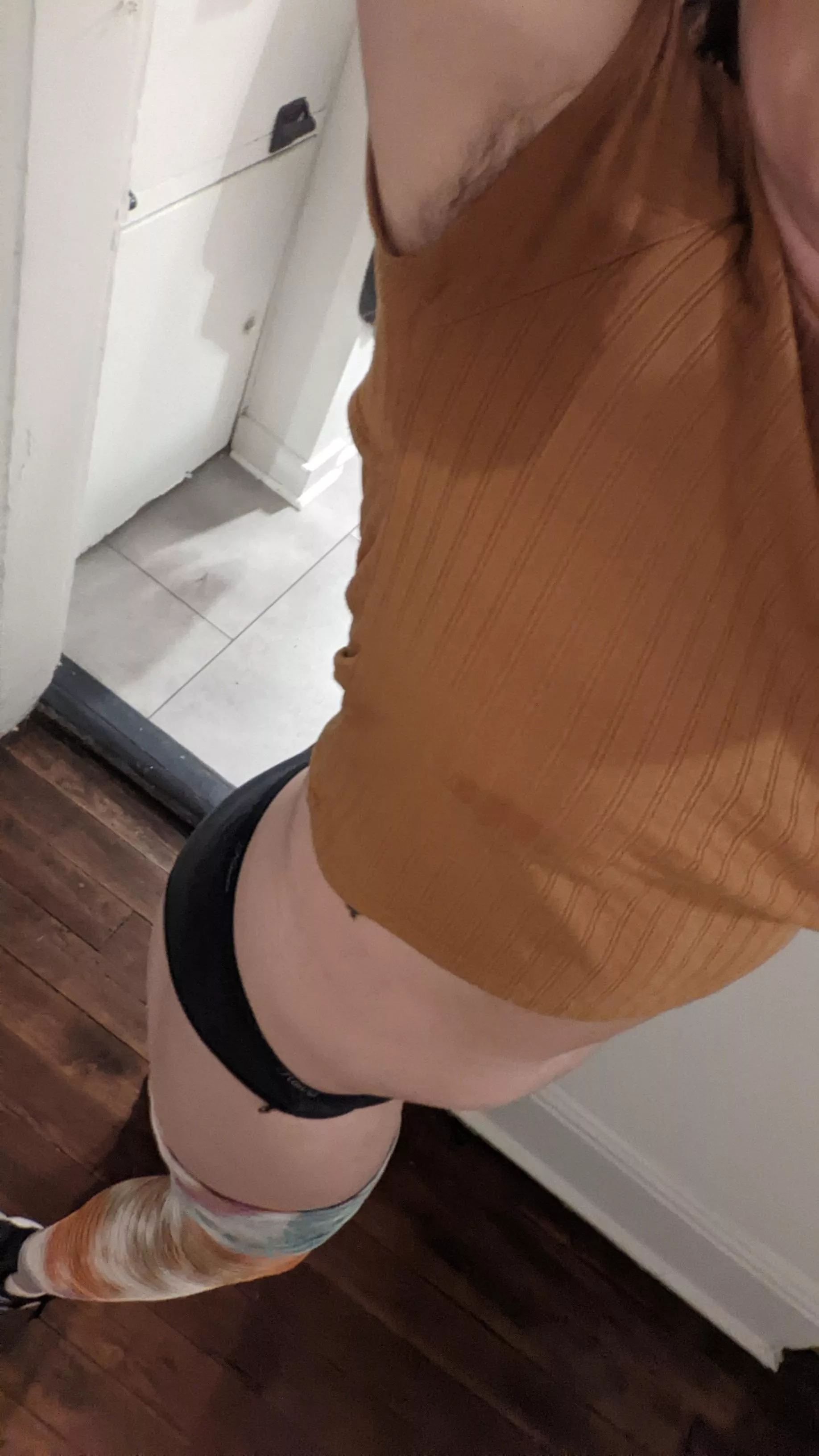 Do y'all think pitt stains are gross?