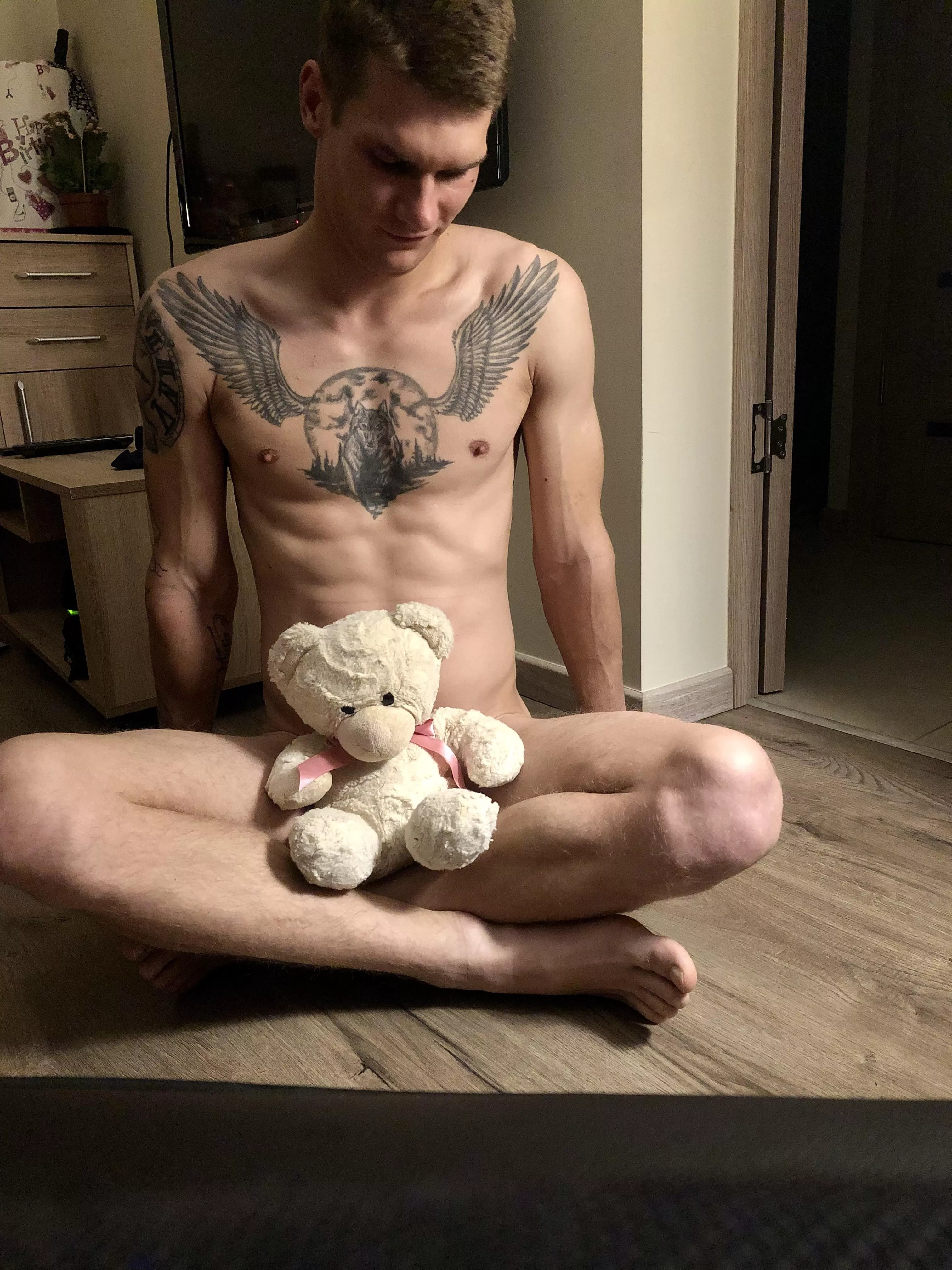 Find out what he’s hidding!