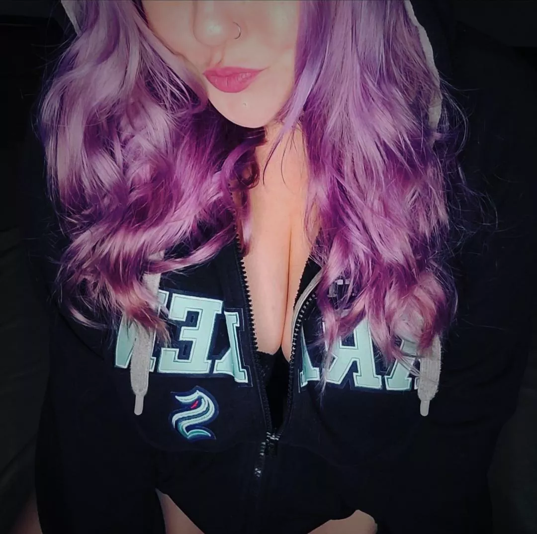 Game night! Whoop whoop! #Kraken