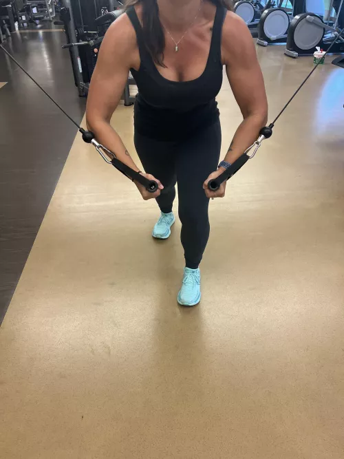 Getting my reps in (f)