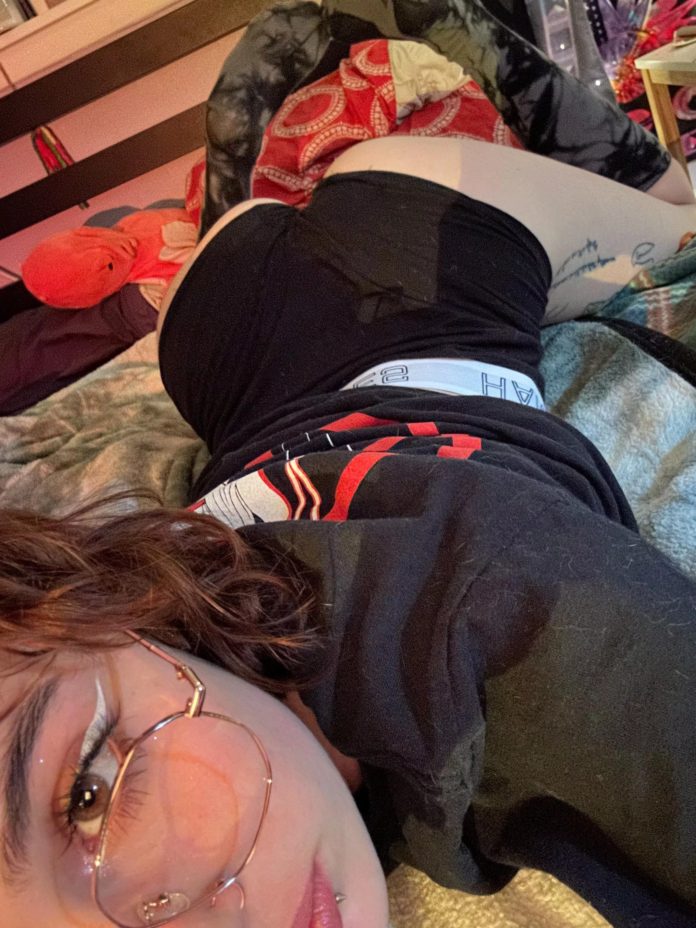 i know you want to put something between my cheeks ;)