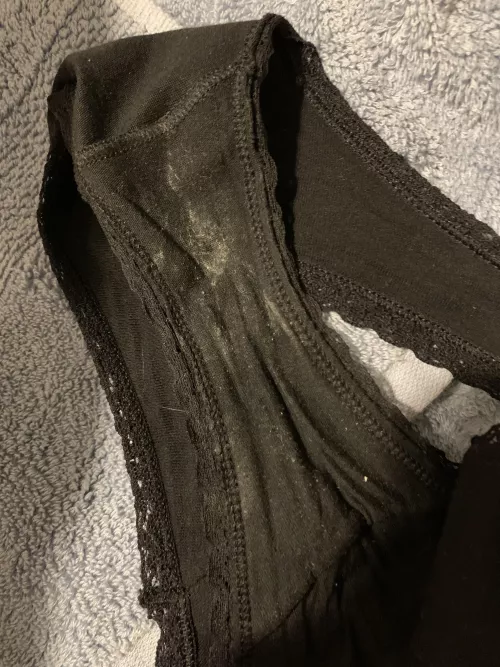 I love how things show up on a black gusset... ;)