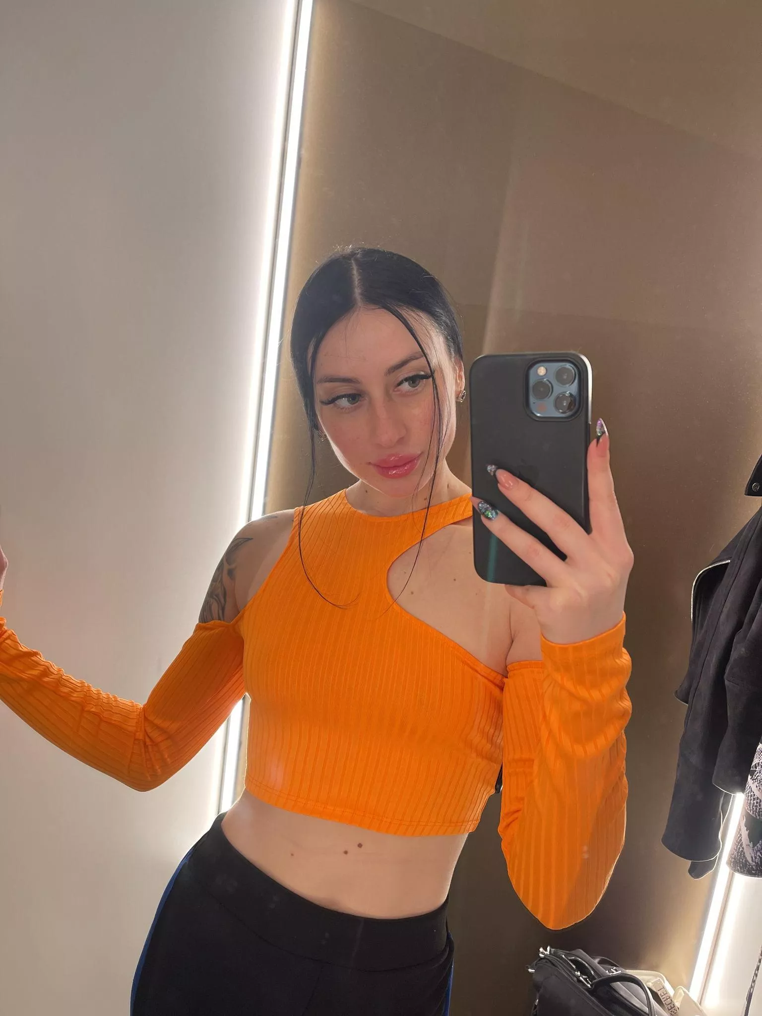 I love thinking about older man watching my 19yo body