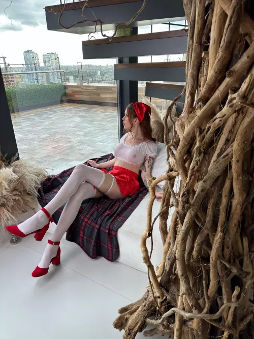 I think I look good in this suit😈